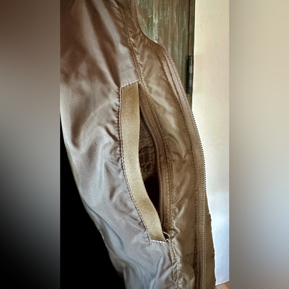 North Face Puffer Coat - Picture 5 of 7